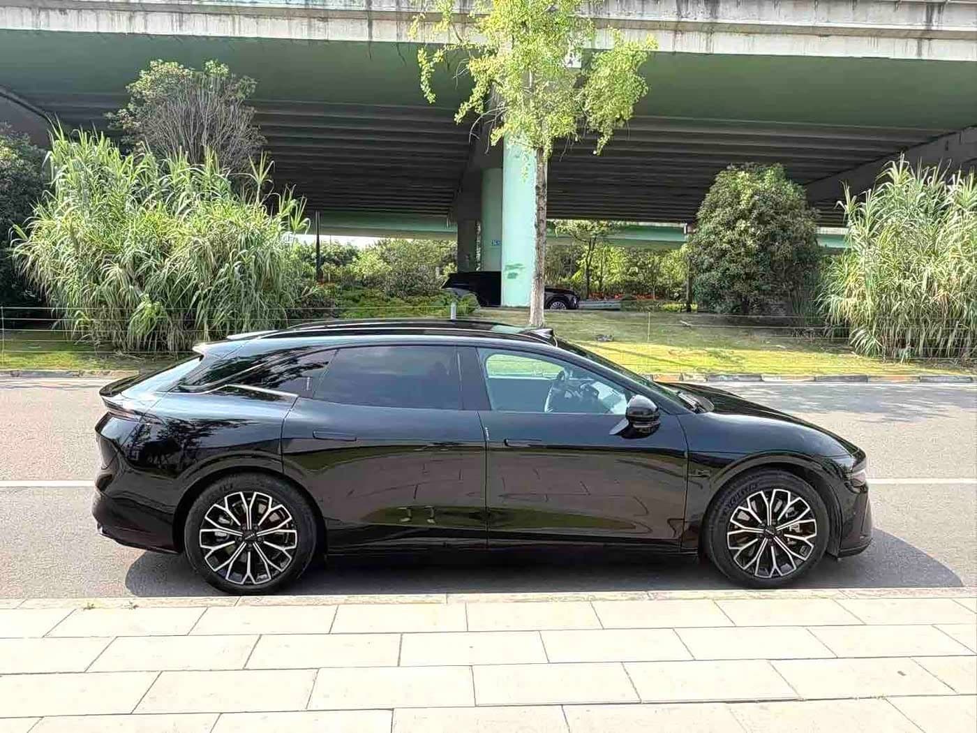 2025 Zeekr 007GT Black, 17,000 km, China export – photo 7