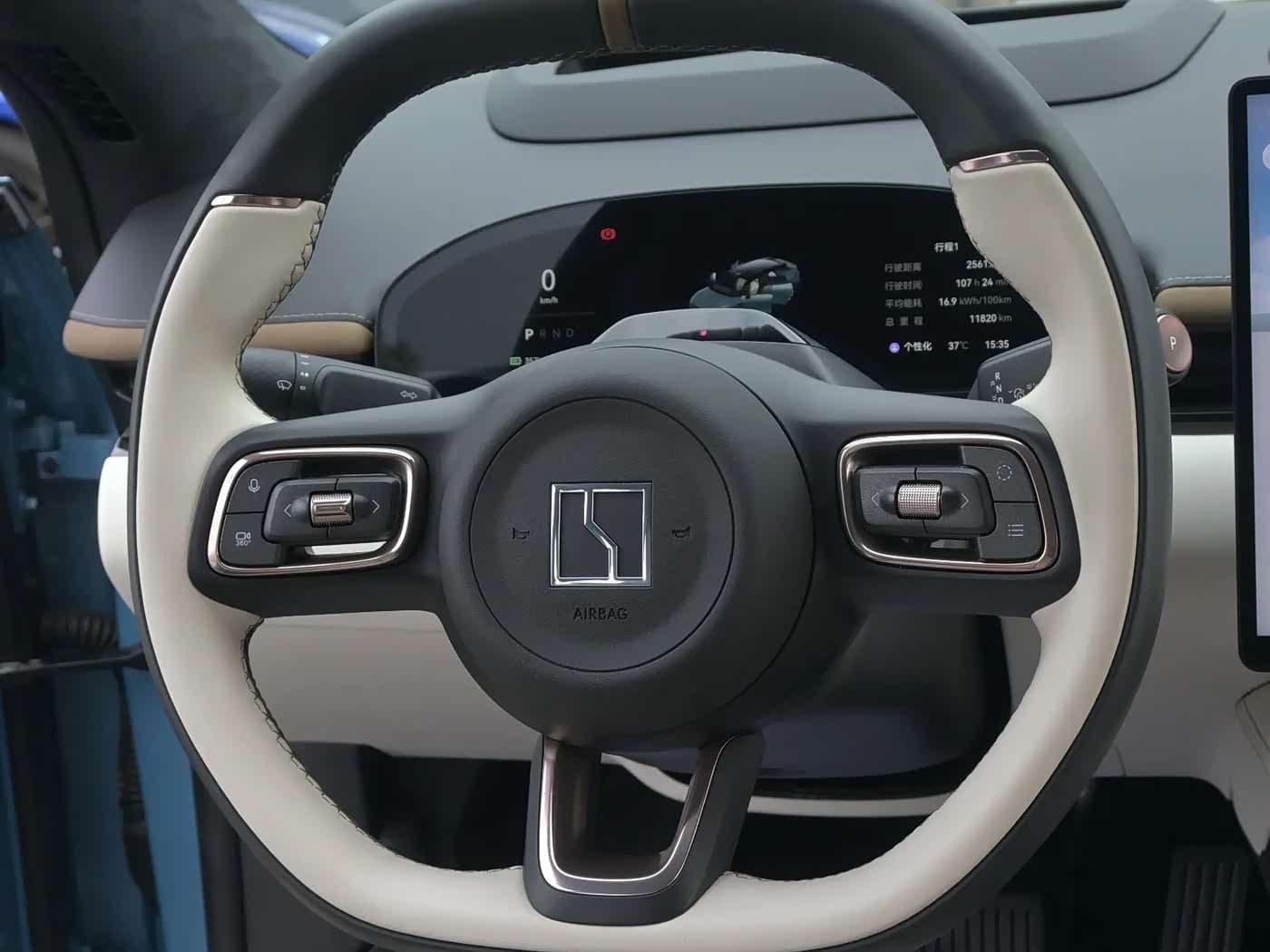 2025 Zeekr 007GT Blue, 11,600 km, China export – photo 10