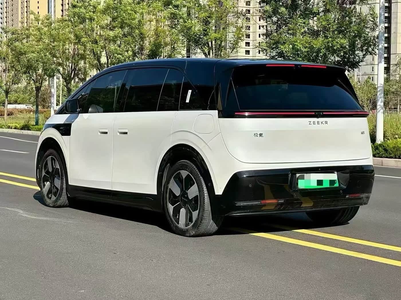 2024 Zeekr MIX White, 60,000 km, China export – photo 6
