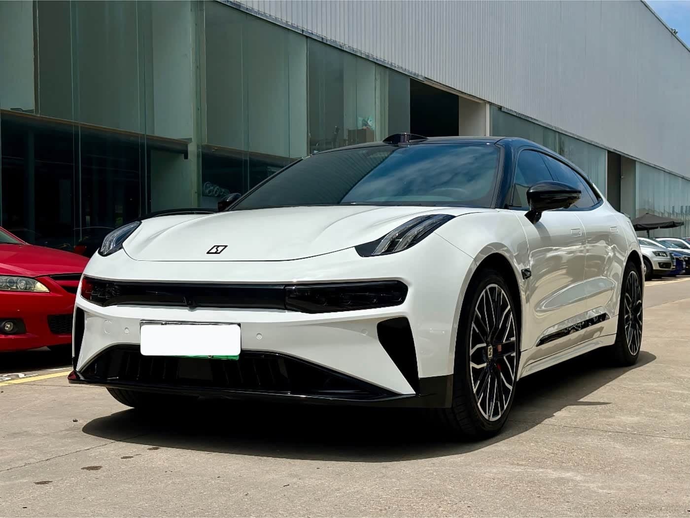 2024 Zeekr 001 White, 36,000 km, China export – photo 1