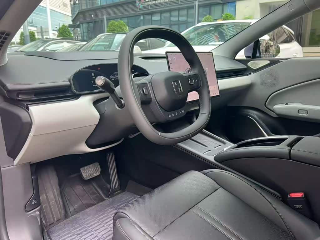 2024 Zeekr 007 Red, 2,600 km, China export – photo 14