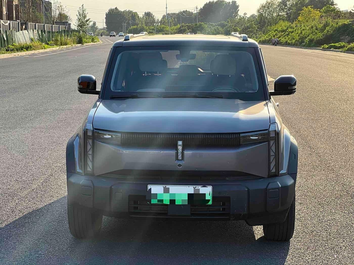 2024 iCar 03 Silbergrau, 33,000 km, China export – photo 2