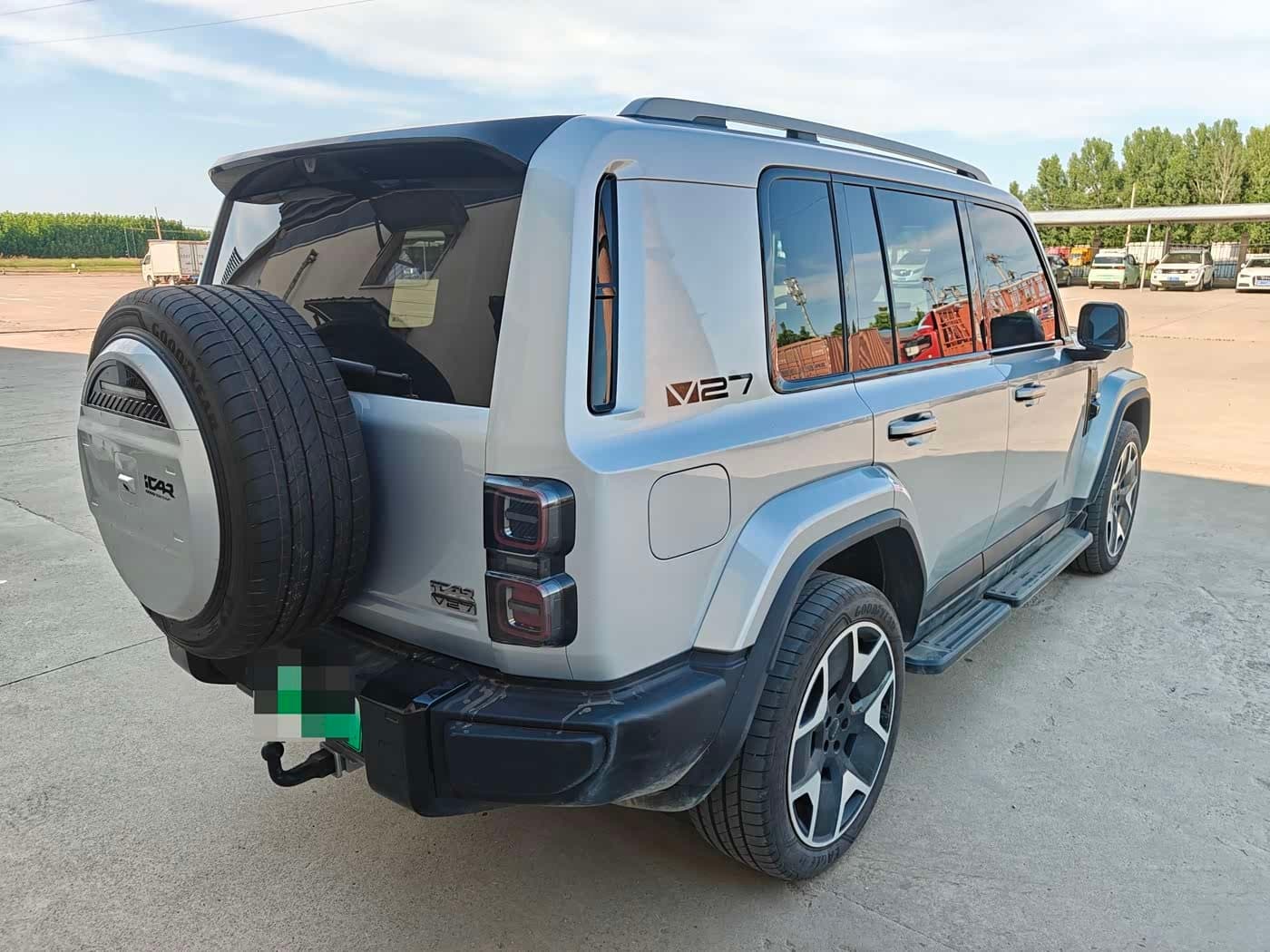 2026 iCar V27 Silbergrau, 3,200 km, China export – photo 6