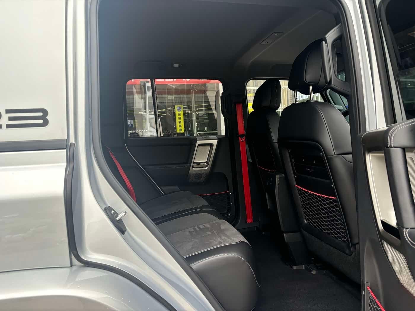 2025 iCar V23 رمادي فضي, 3,600 km, China export – photo 11