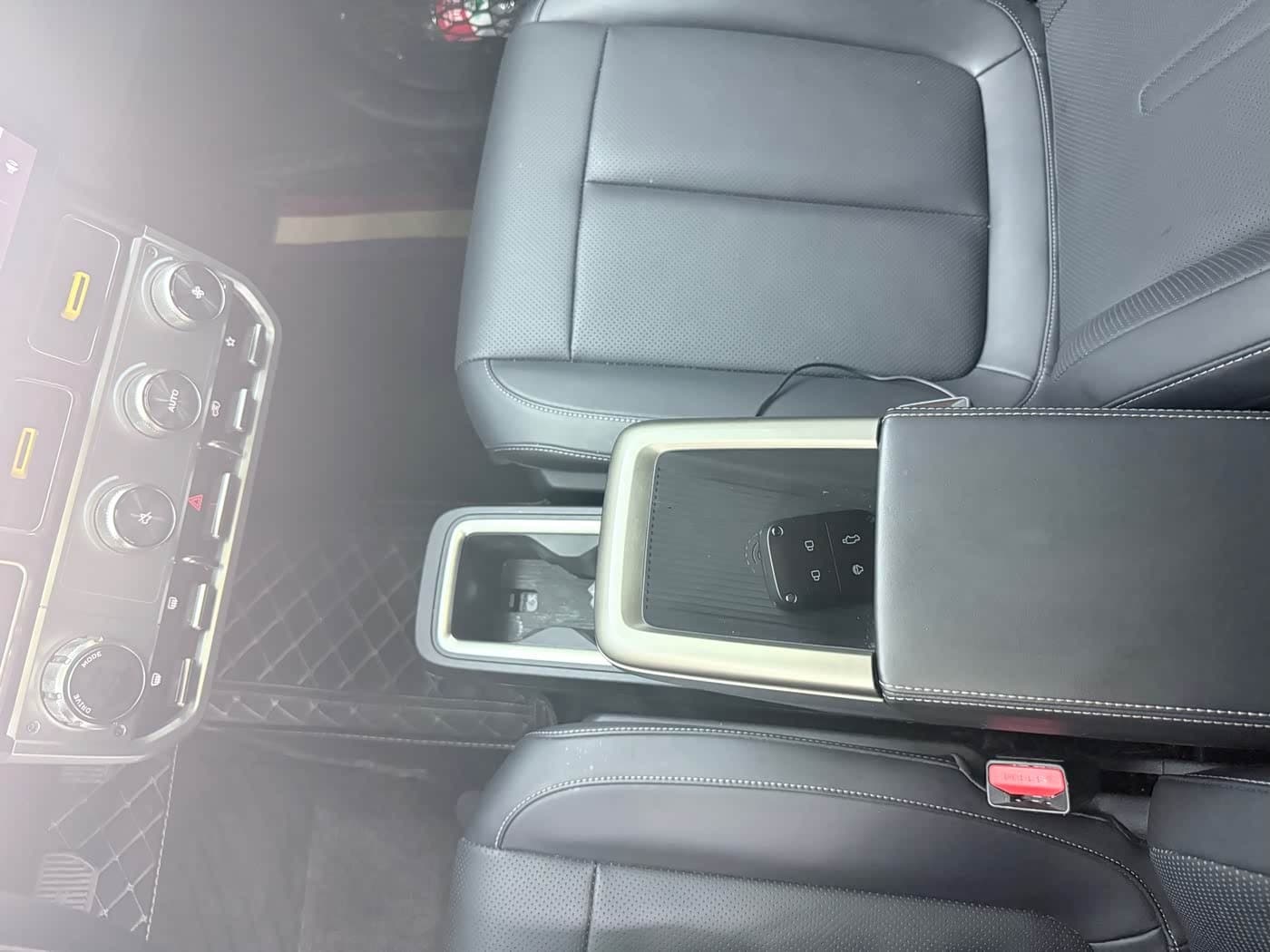 2025 iCar V23 White, 20,000 km, China export – photo 10
