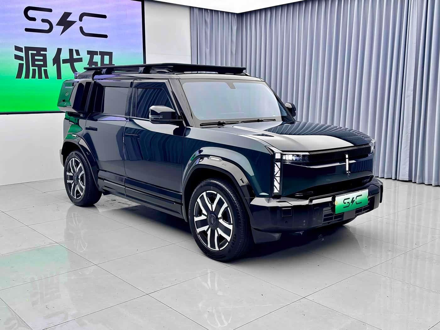 2024 iCar 03 Green, 24,000 km, China export – photo 5