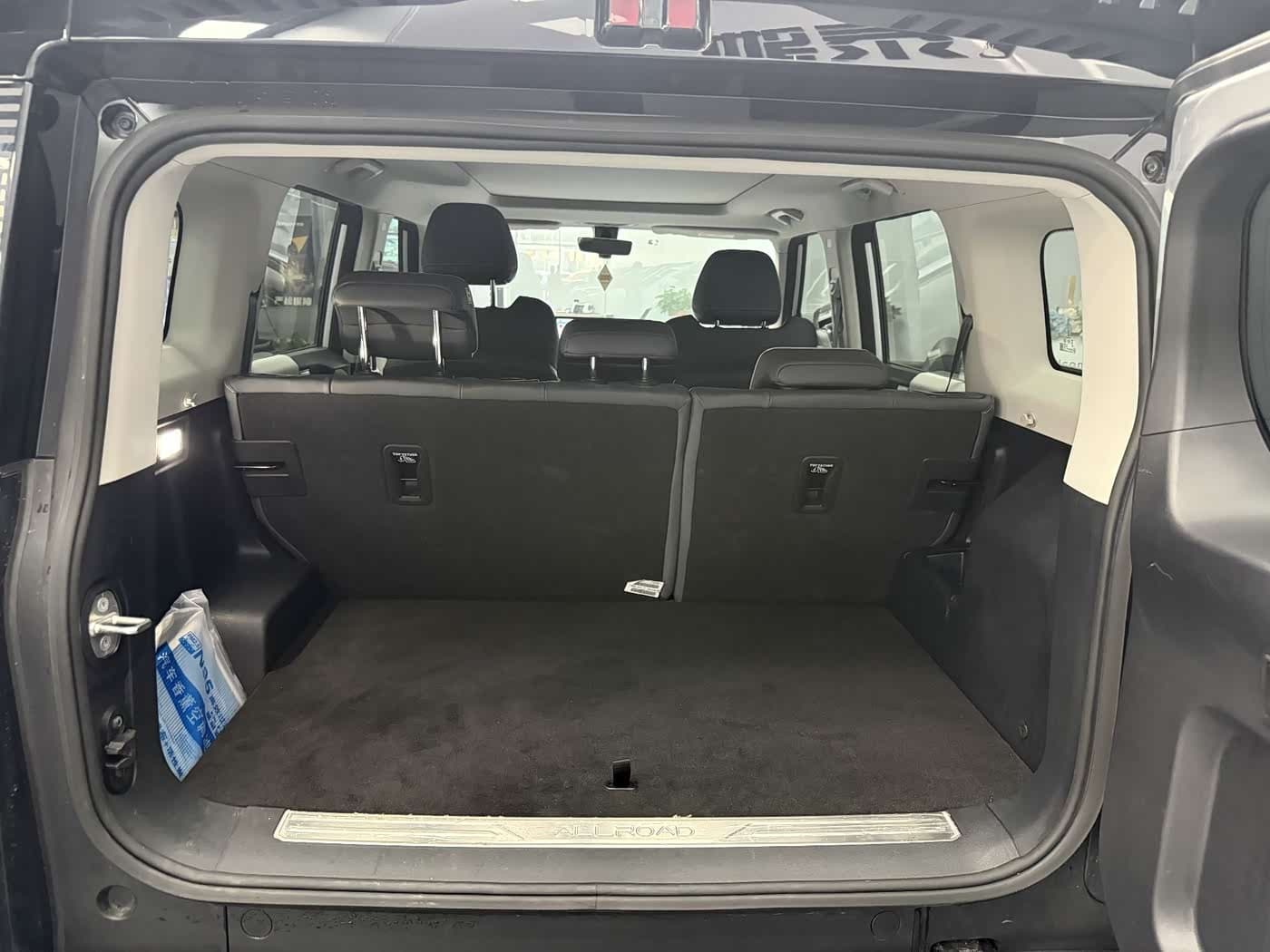 2024 iCar 03 رمادي فضي, 12,000 km, China export – photo 14