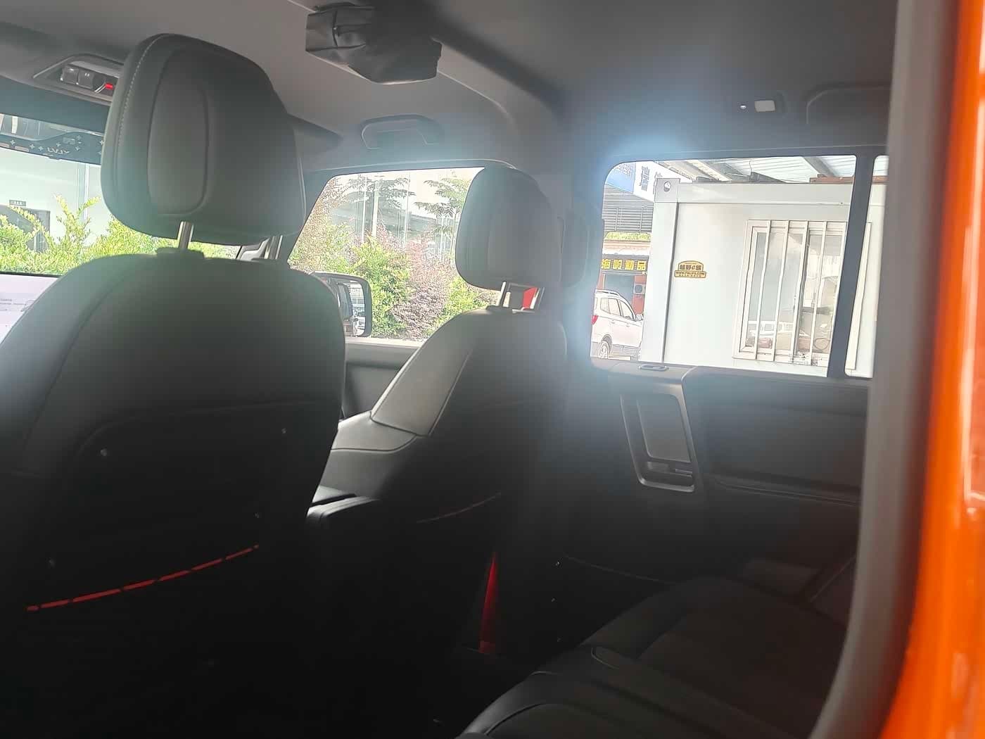 2025 iCar V23 Yellow, 7,000 km, China export – photo 8