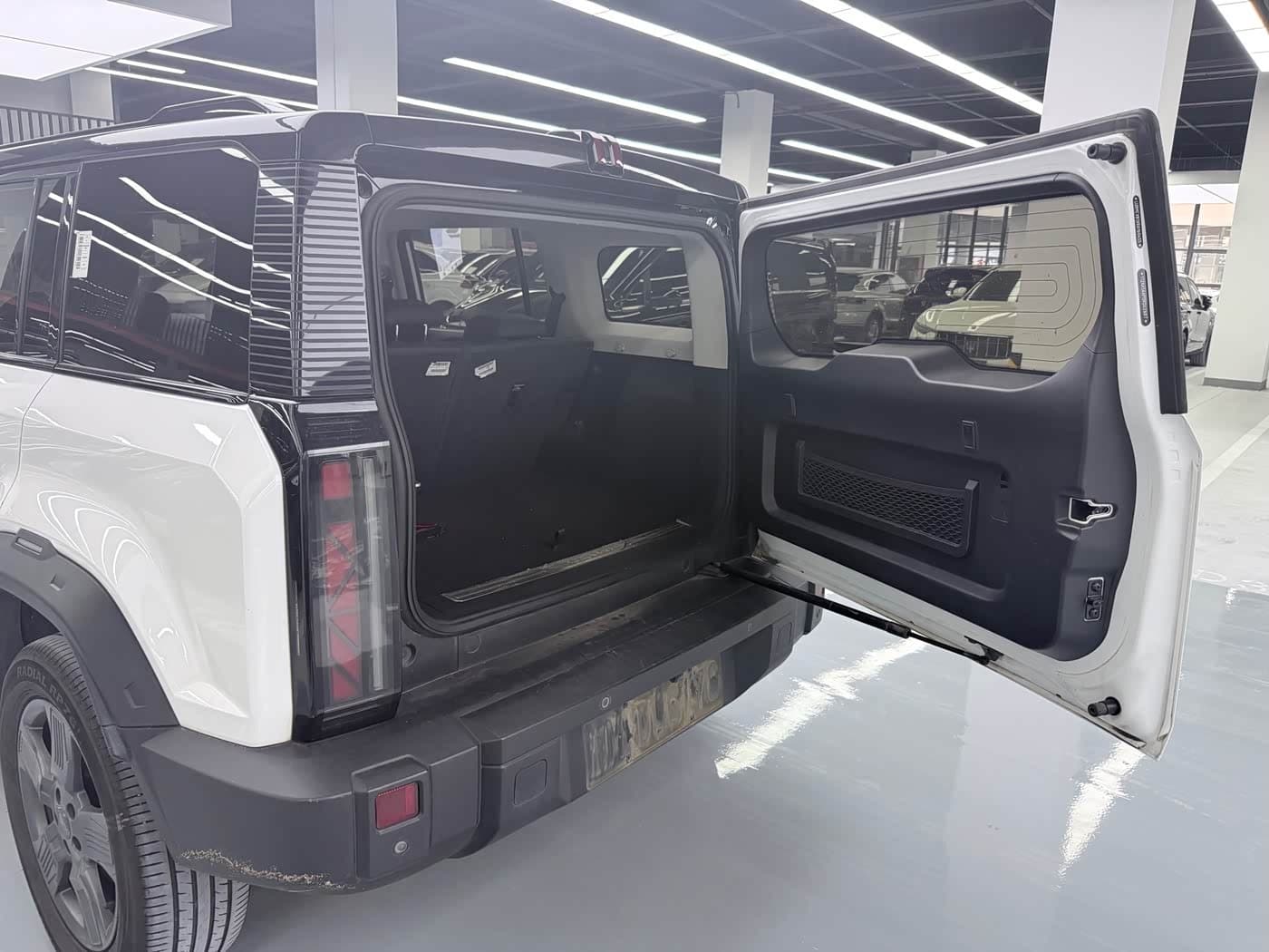 2024 iCar 03 White, 36,000 km, China export – photo 14