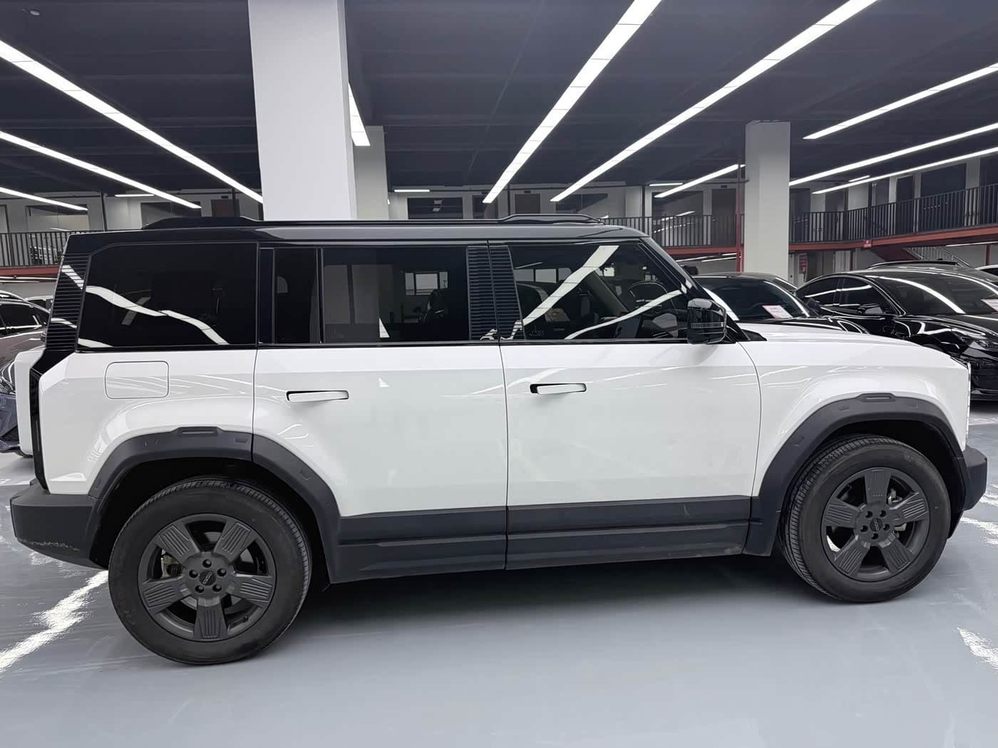 2024 iCar 03 White, 36,000 km, China export – photo 15