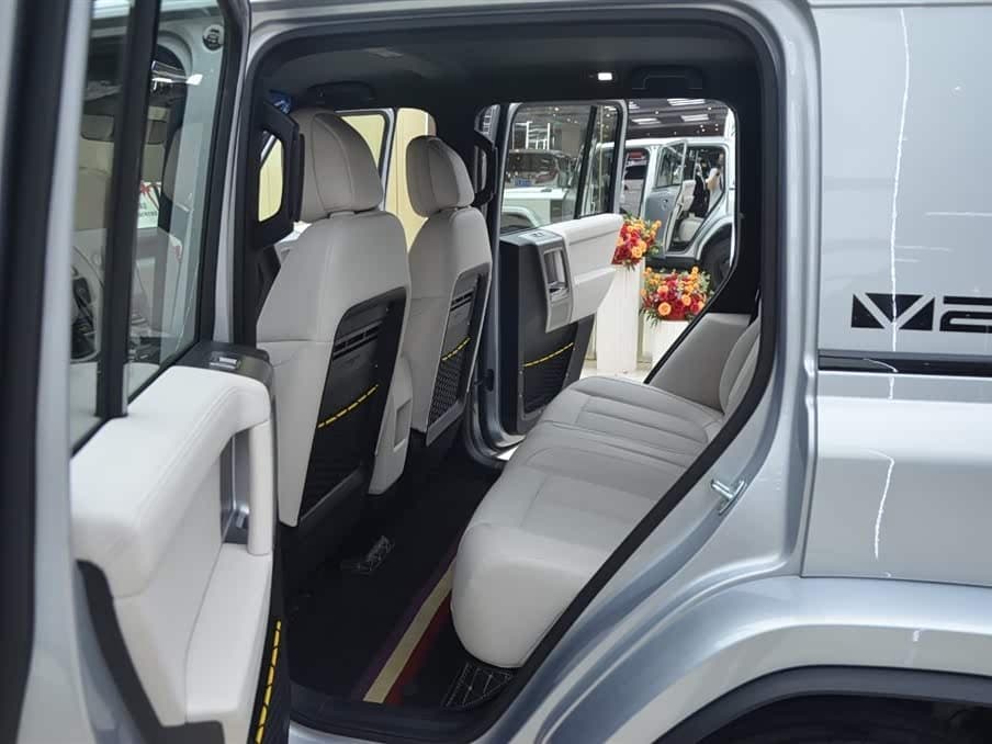 2024 iCar V23 رمادي فضي, 1,000 km, China export – photo 5