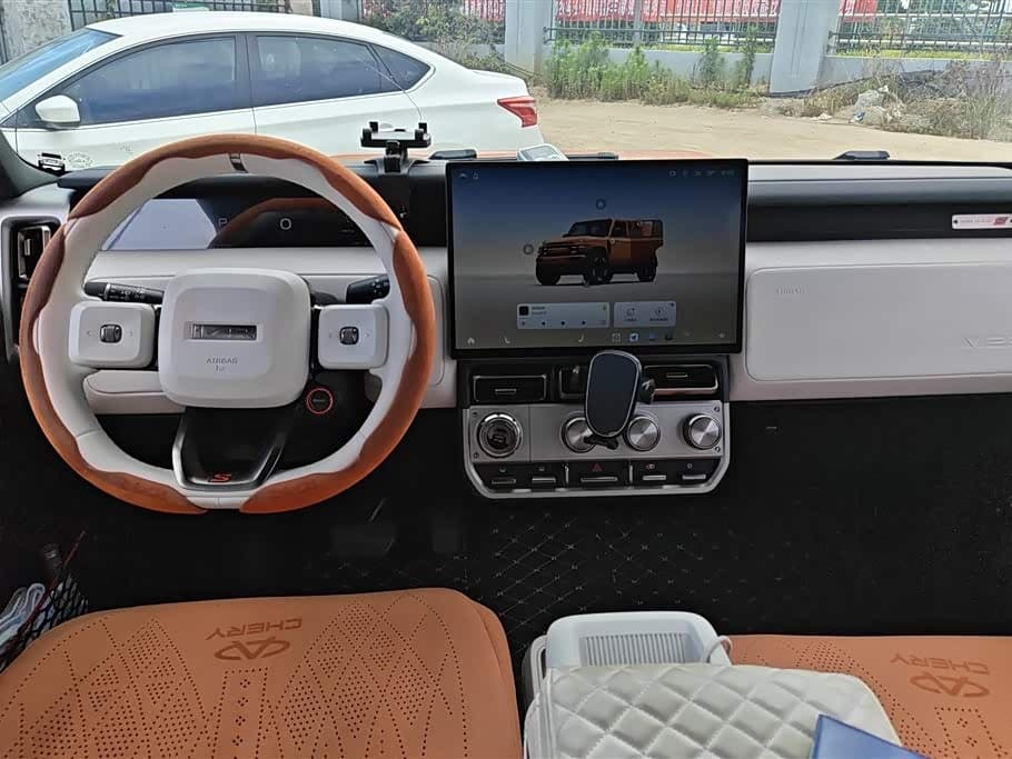 2025 iCar V23 Yellow, 15,200 km, China export – photo 12