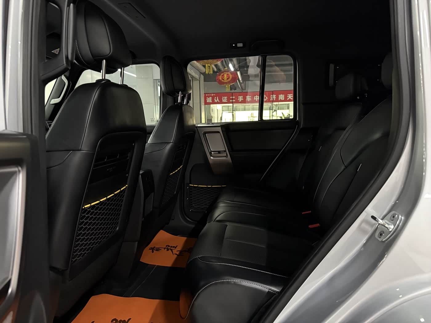 2024 iCar V23 Silbergrau, 30,300 km, China export – photo 9