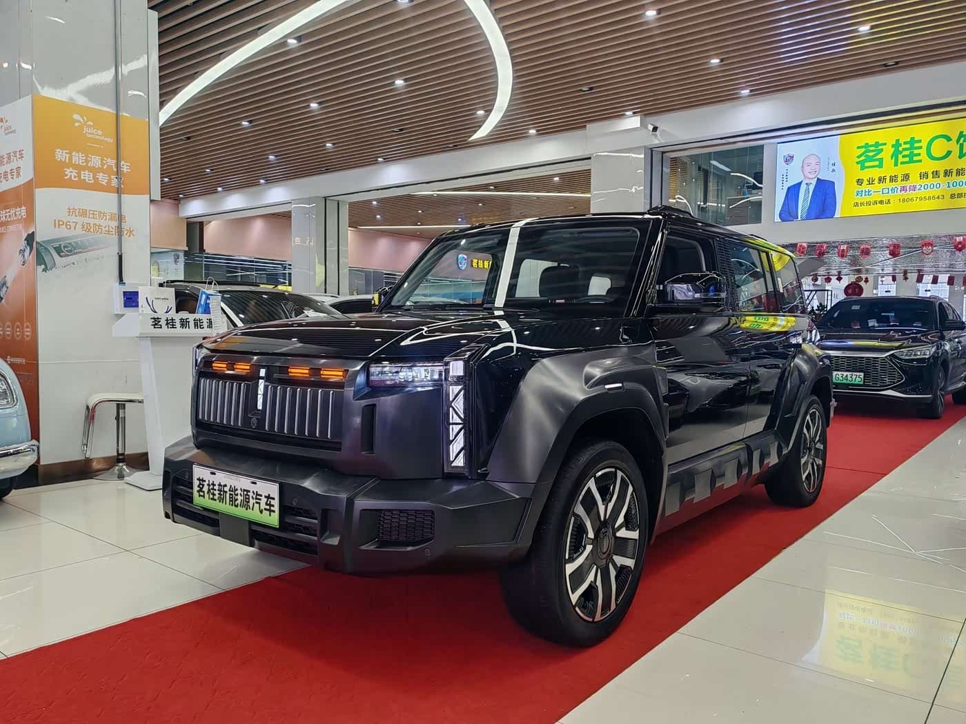 2024 iCar 03 Black, 31,000 km, China export – photo 1