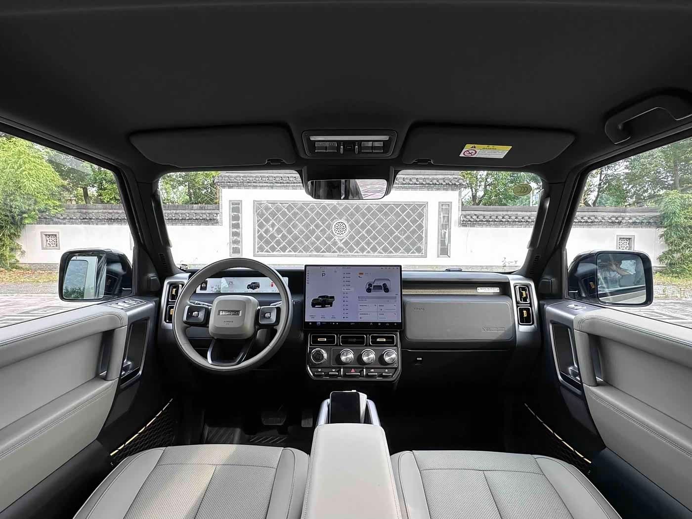 2025 iCar V23 Green, 10,000 km, China export – photo 13