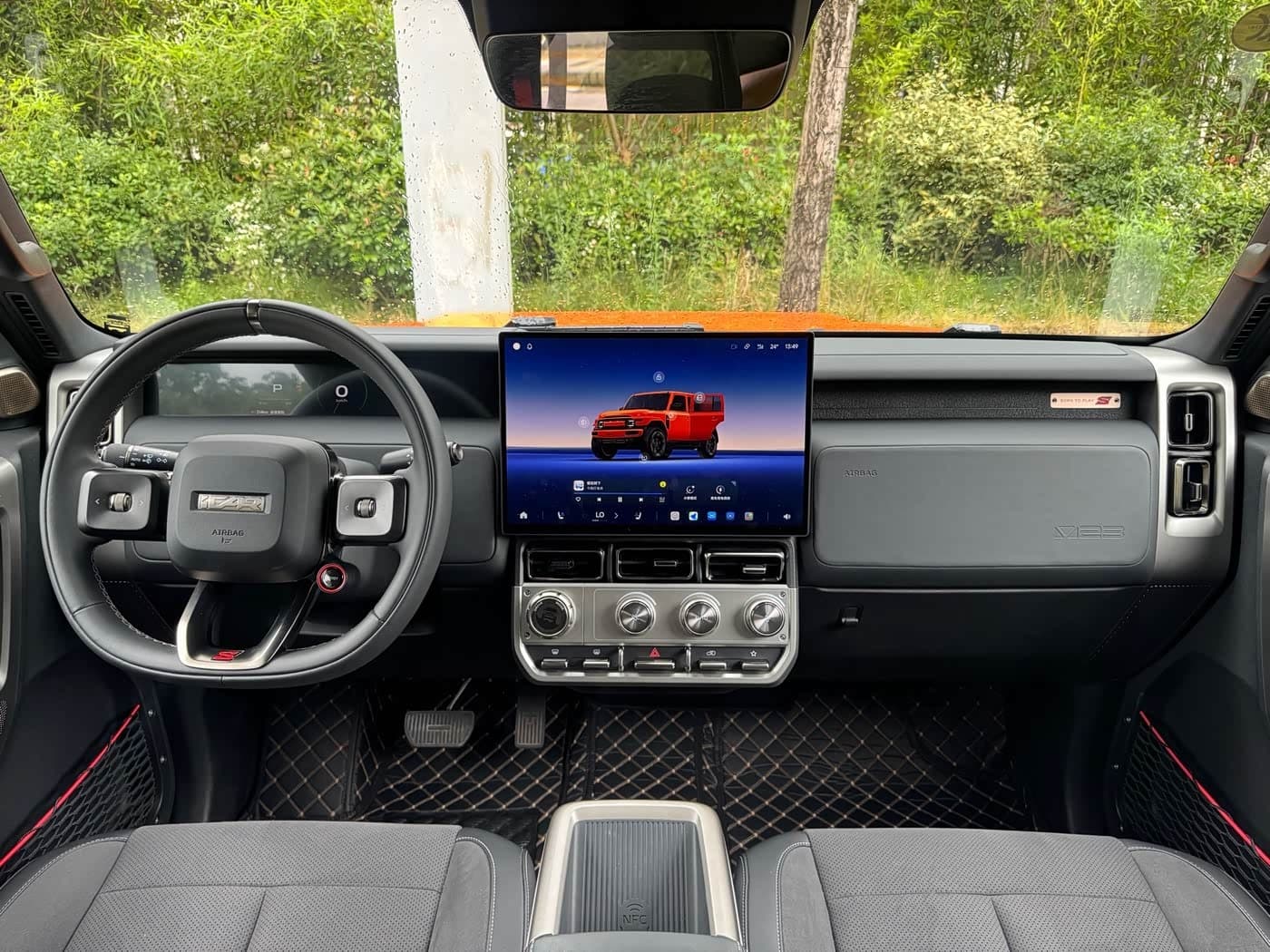 2025 iCar V23 Yellow, 3,900 km, China export – photo 5