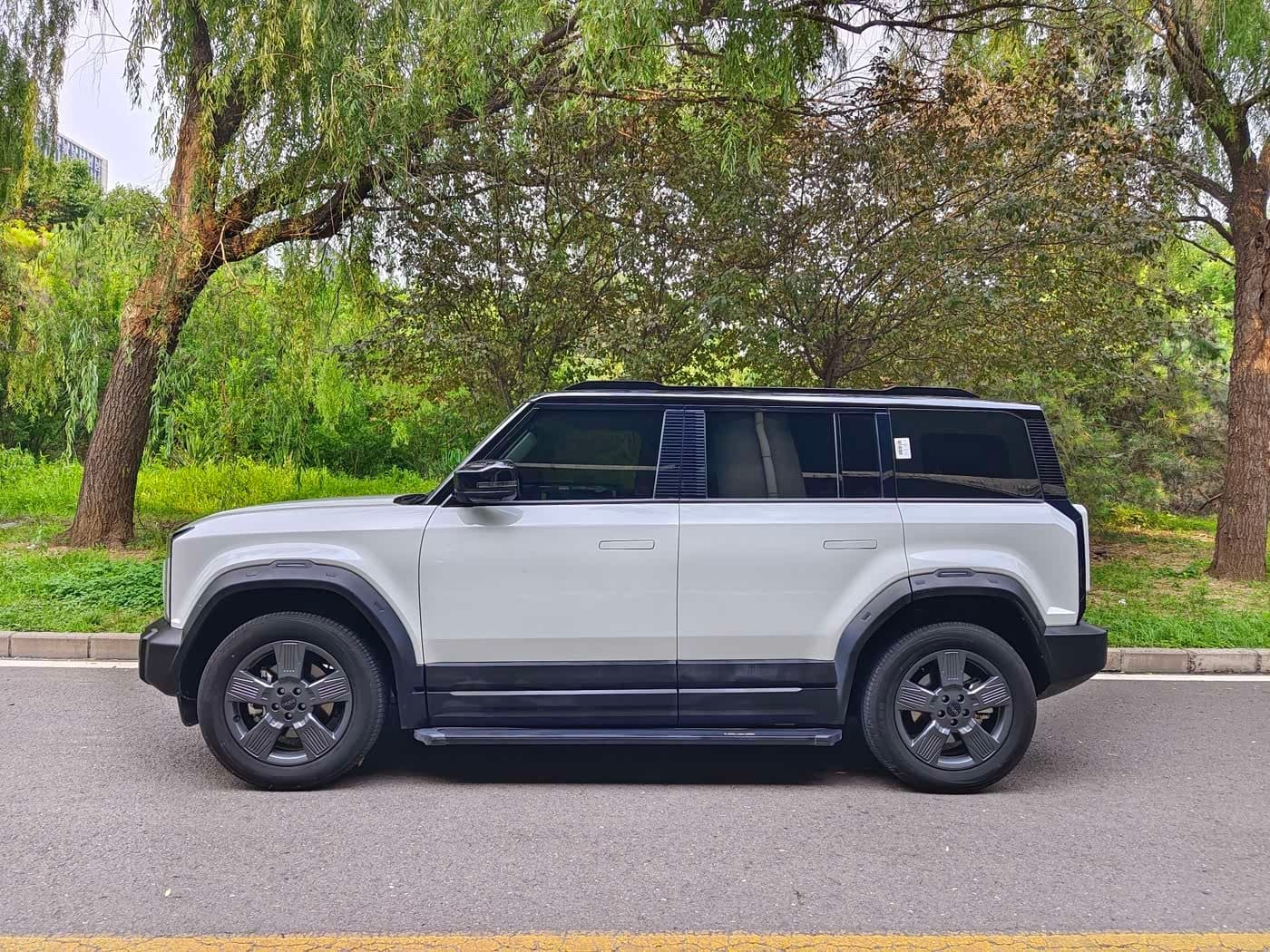 2024 iCar 03 White, 26,000 km, China export – photo 3