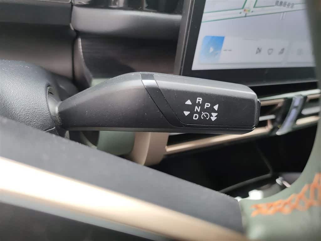 2024 iCar 03 Gris Argenté, 28,500 km, China export – photo 10