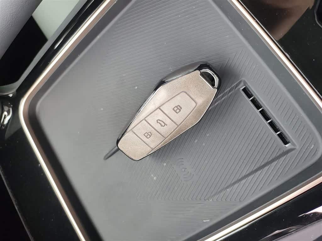 2024 iCar 03 Gris Argenté, 28,500 km, China export – photo 17