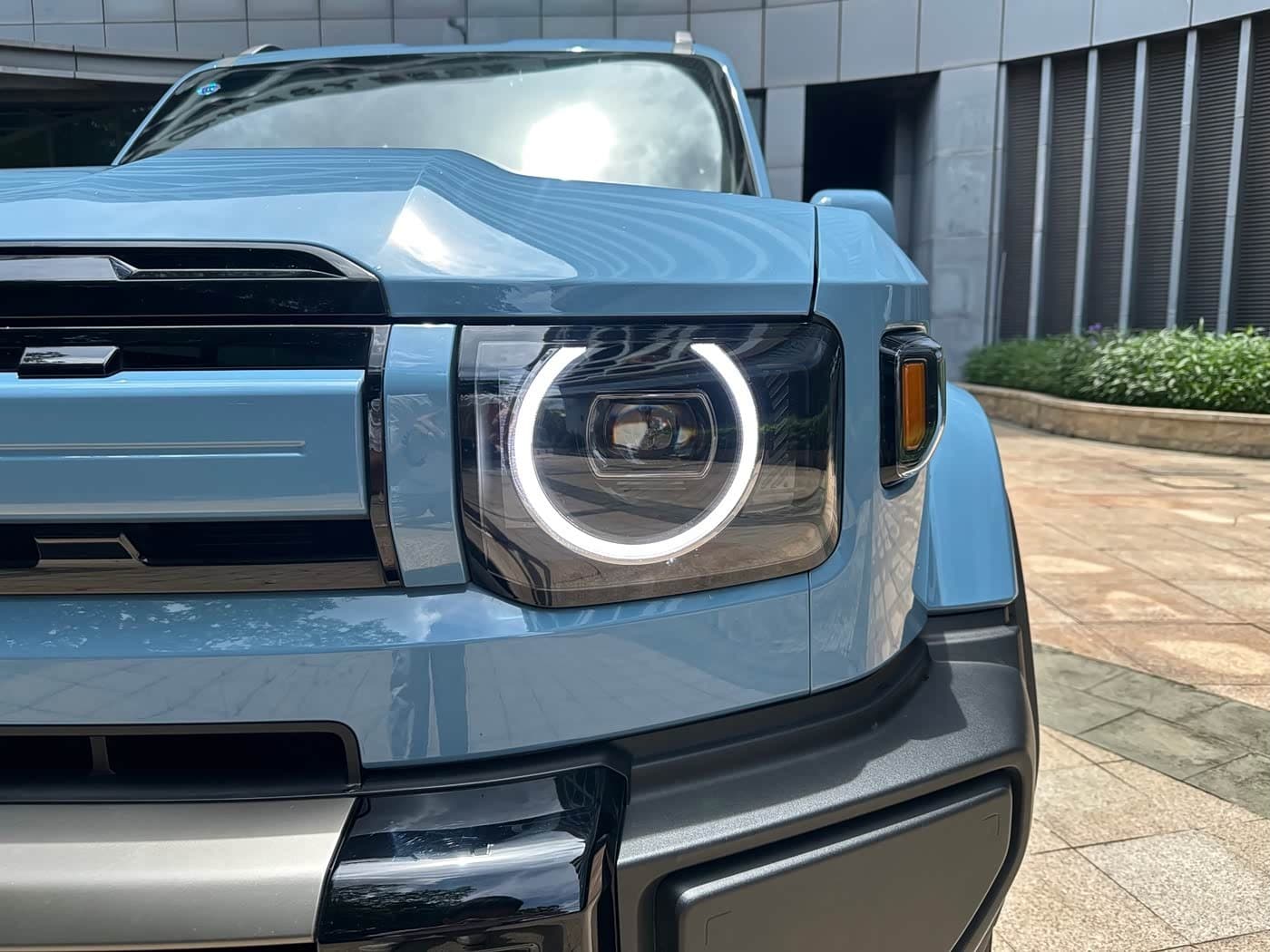 2026 iCar V27 Blue, 14,000 km, China export – photo 4