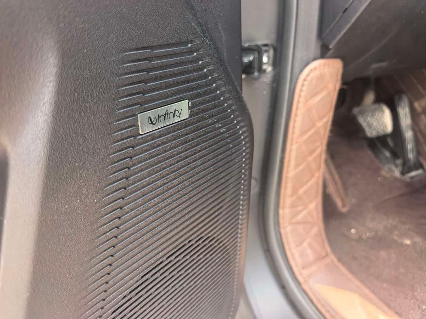 2024 iCar 03 White, 60,000 km, China export – photo 16