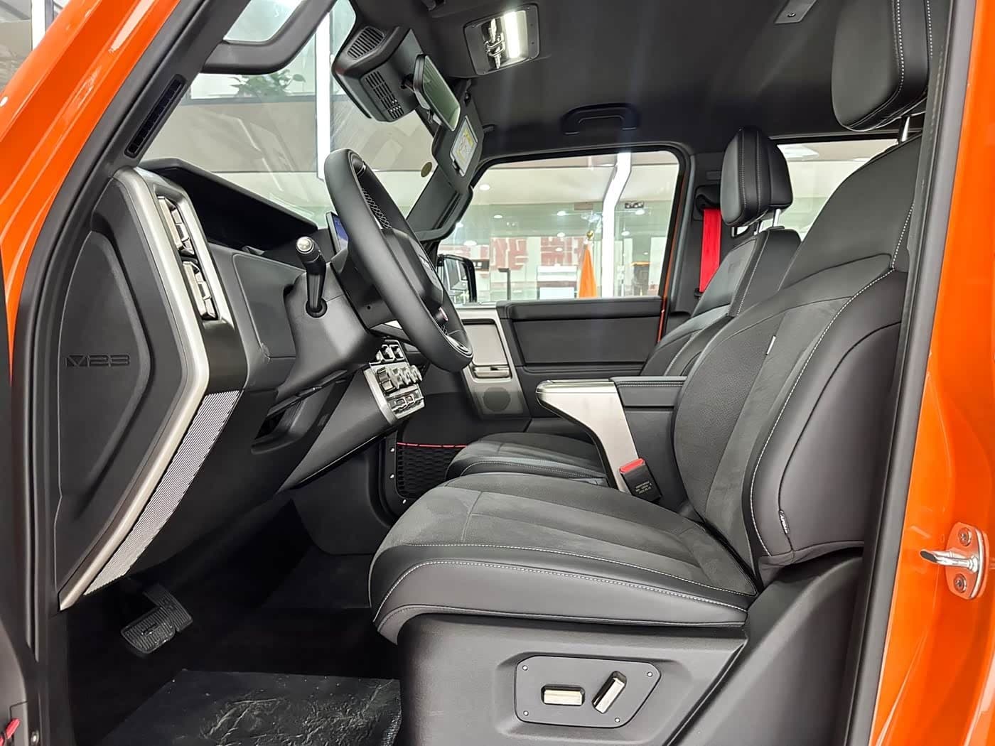 2025 iCar V23 Yellow, 10,000 km, China export – photo 7