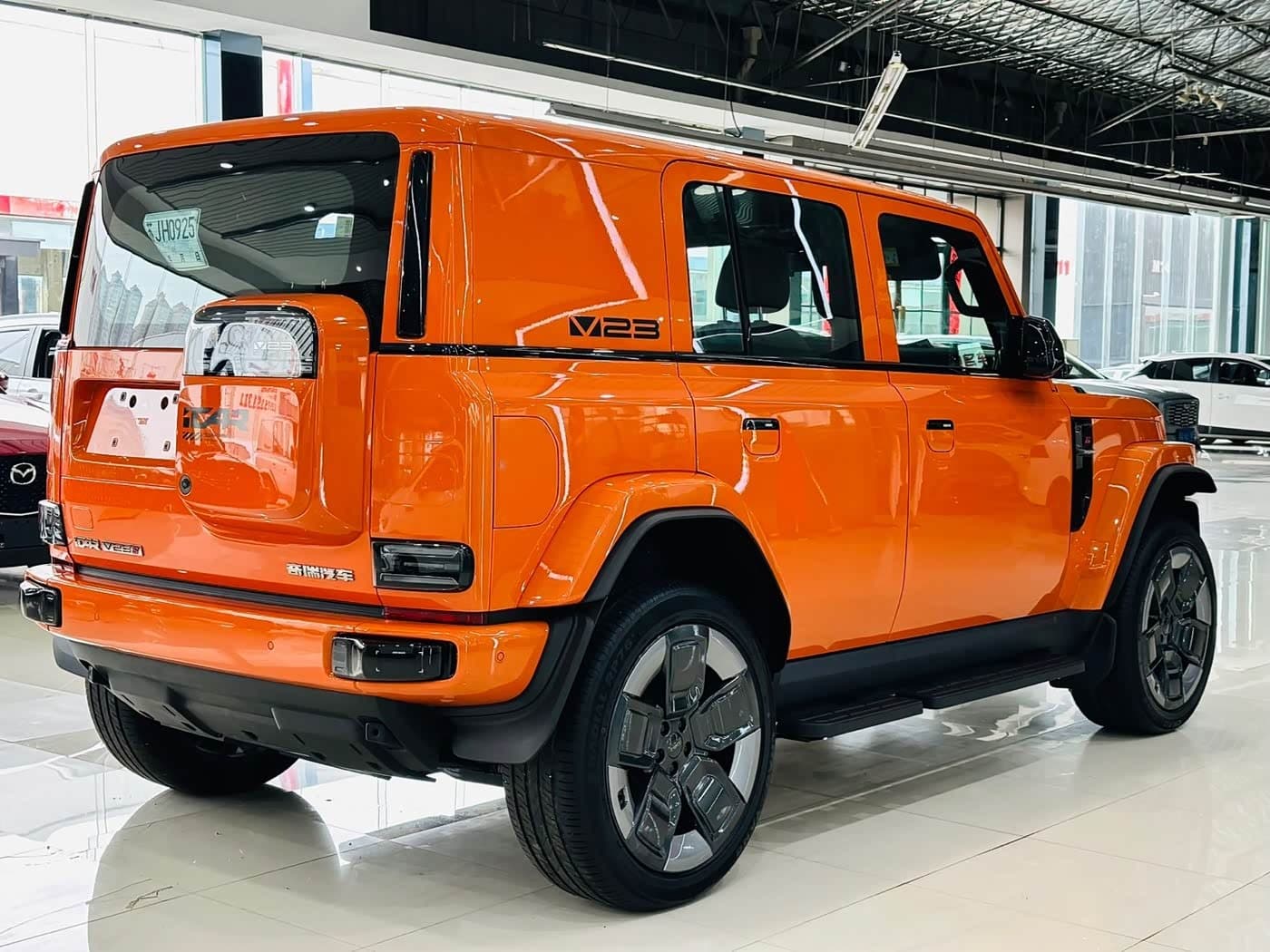 2025 iCar V23 Yellow, 10,000 km, China export – photo 6