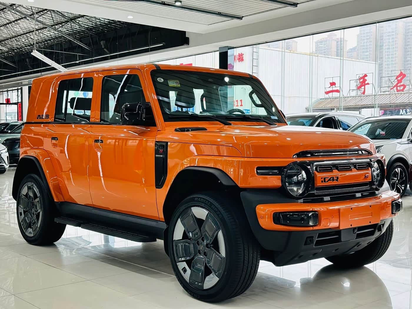 2025 iCar V23 Yellow, 10,000 km, China export – photo 3