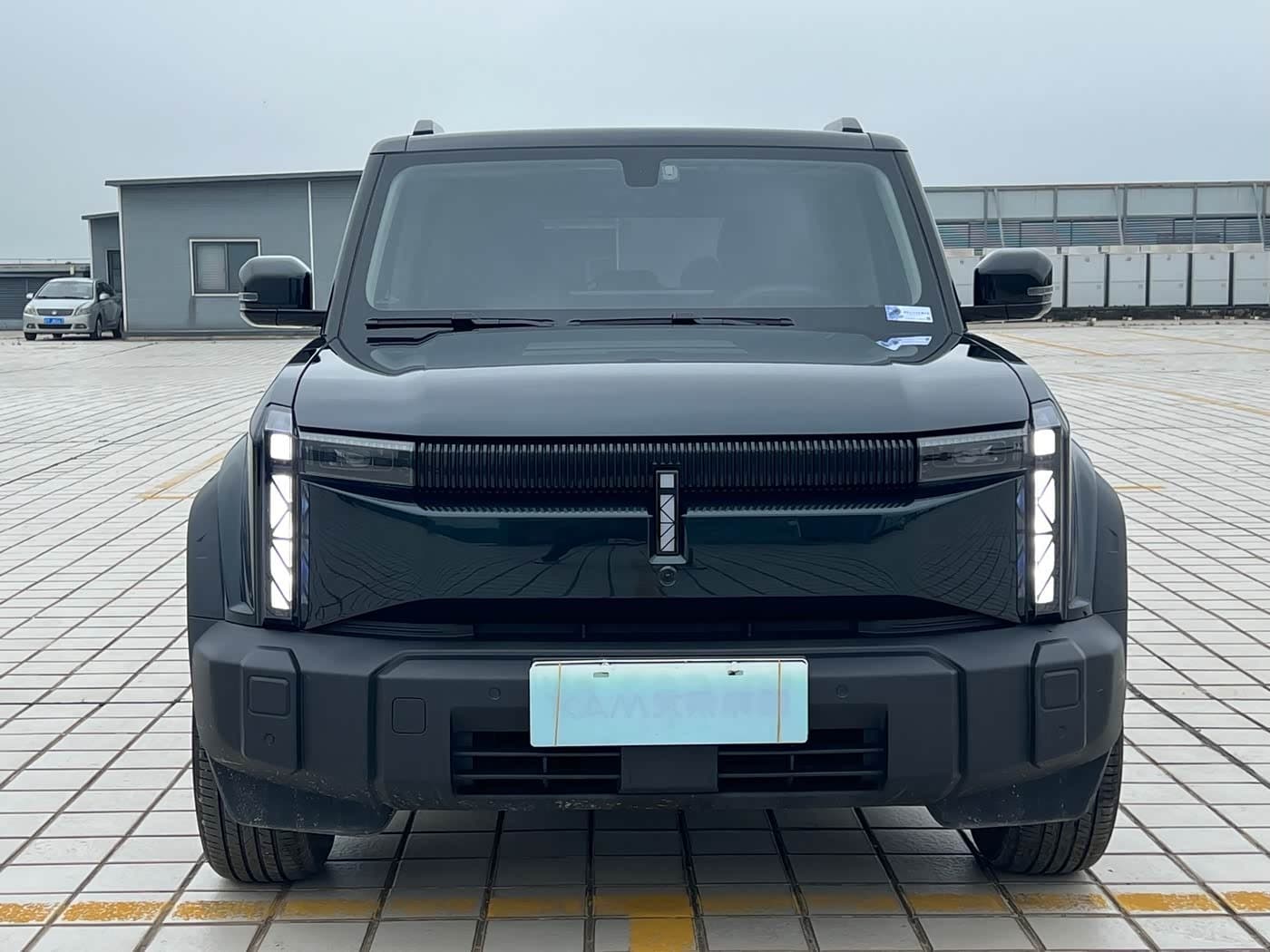 2024 iCar 03 Black, 31,000 km, China export – photo 2