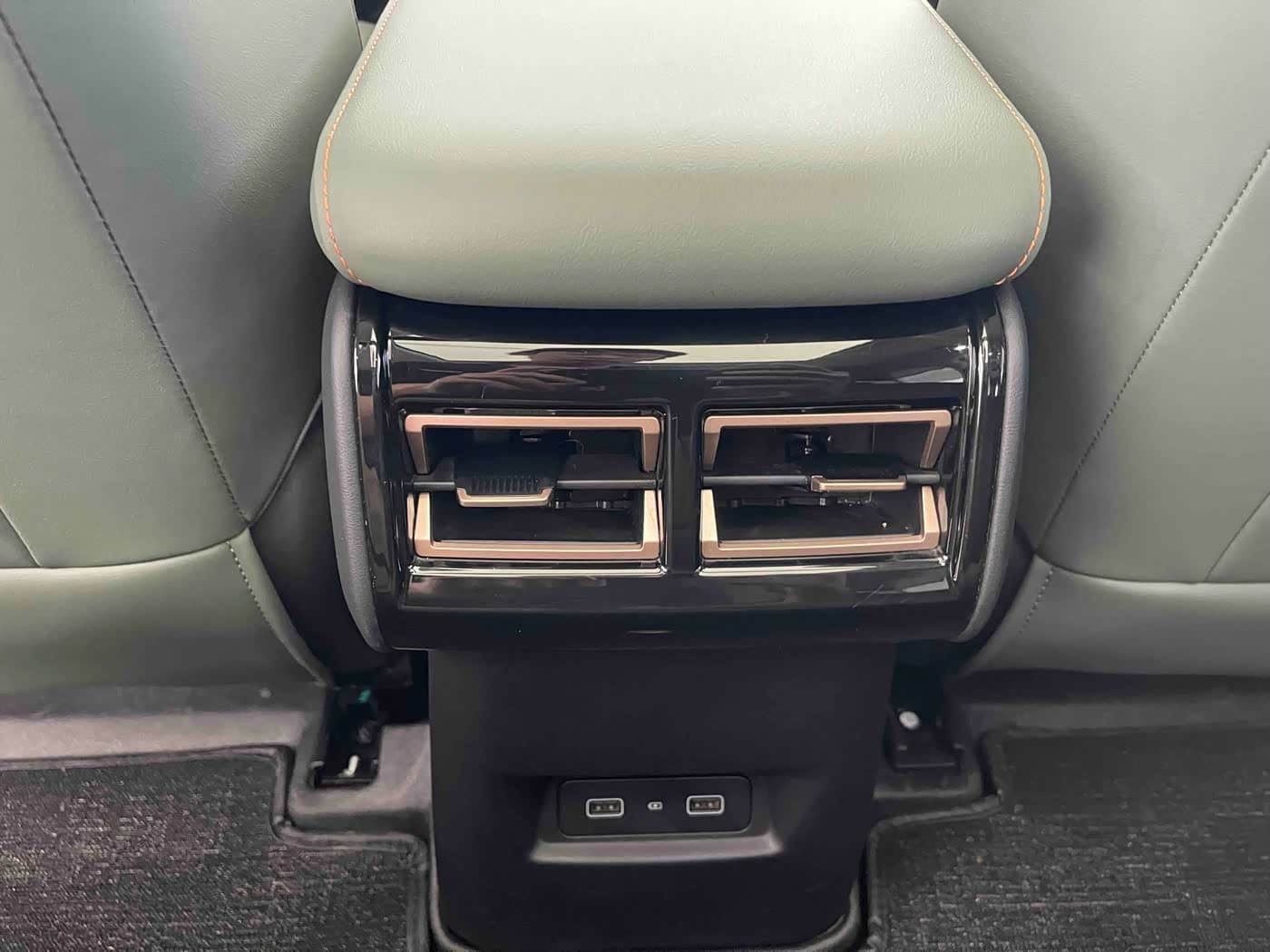2024 iCar 03 Black, 34,000 km, China export – photo 16