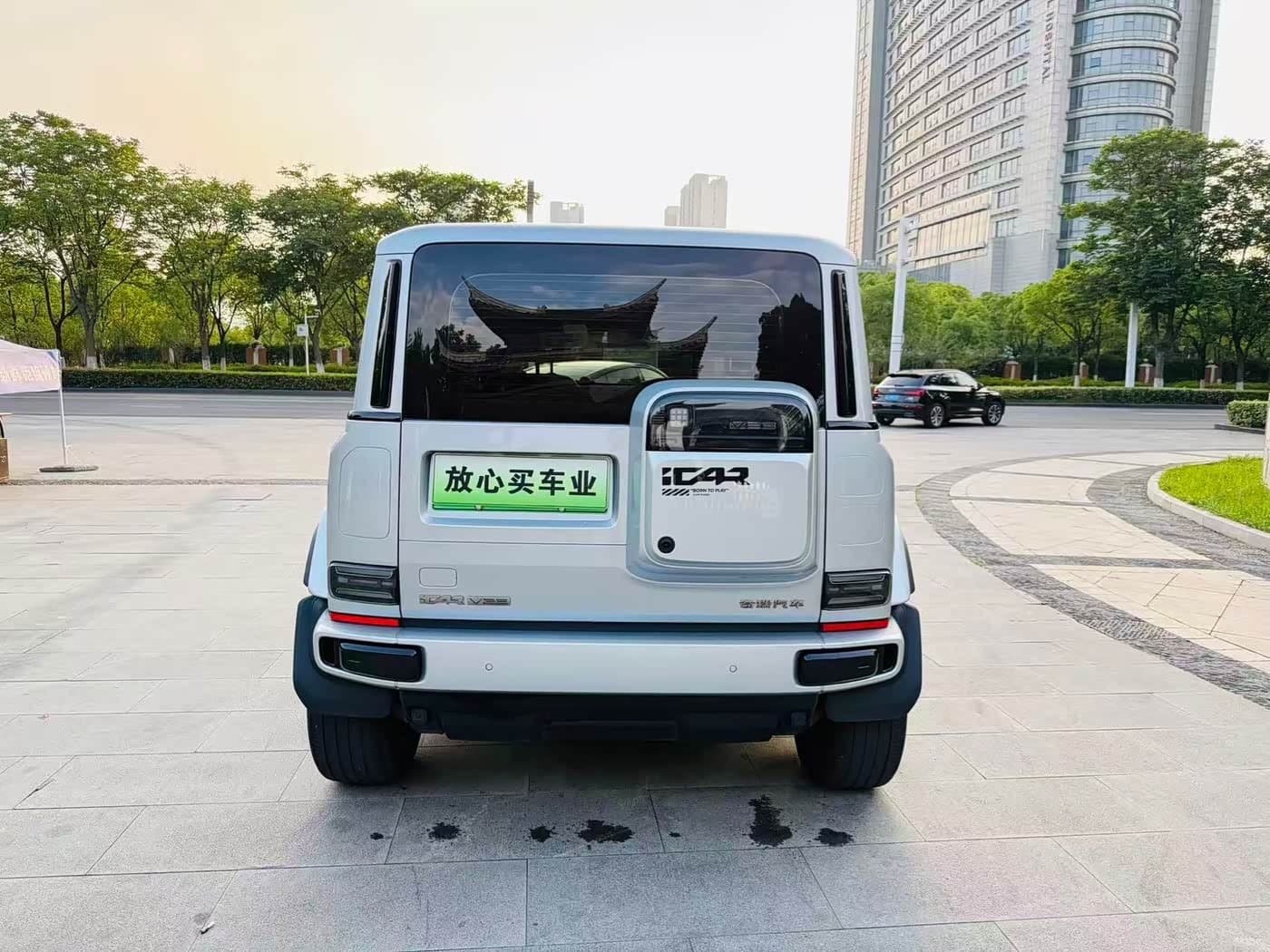 2024 iCar V23 رمادي فضي, 32,400 km, China export – photo 8