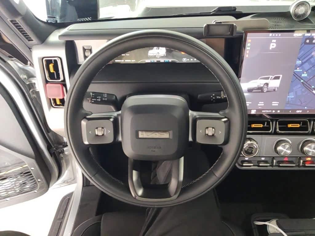 2025 iCar V23 Silbergrau, 25,800 km, China export – photo 11