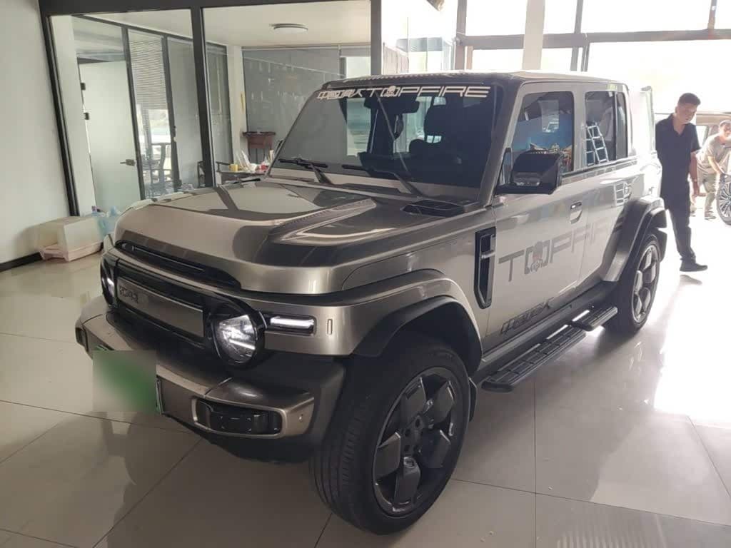 2025 iCar V23 Silbergrau, 25,800 km, China export – photo 2