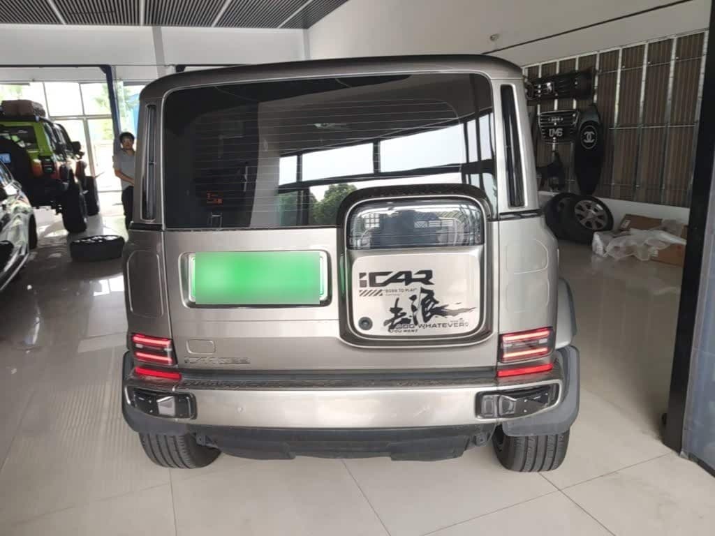 2025 iCar V23 Silbergrau, 25,800 km, China export – photo 6
