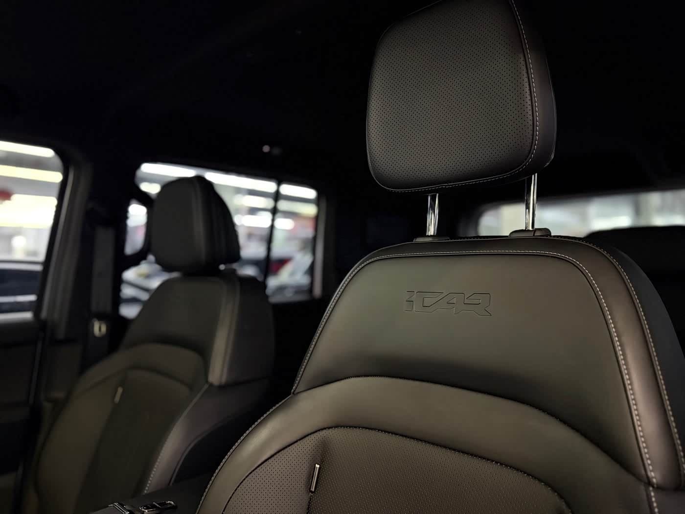 2024 iCar V23 Gris Plata, 10,000 km, China export – photo 6