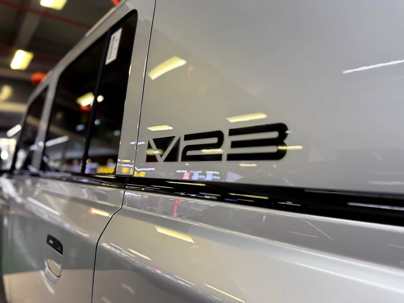 2024 iCar V23 Gris Plata, 10,000 km, China export – photo 10