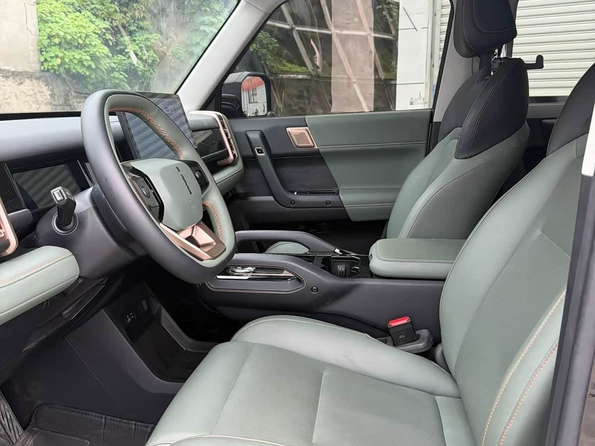 2024 iCar 03 Gris Argenté, 20,000 km, China export – photo 4