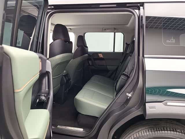 2024 iCar 03 Black, 29,900 km, China export – photo 9