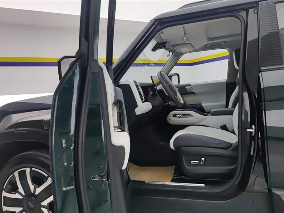 2024 iCar 03 Green, 26,100 km, China export – photo 9