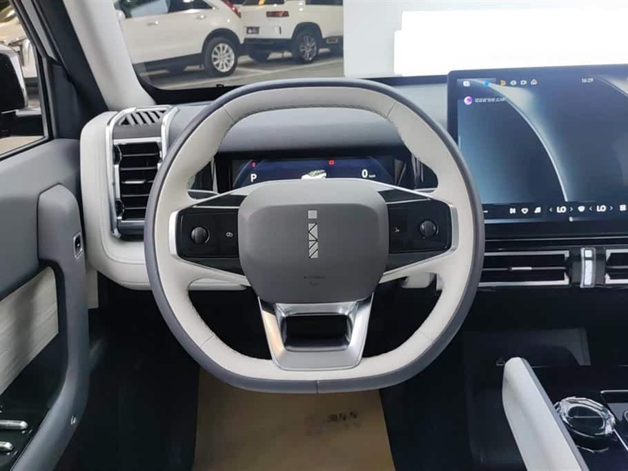 2024 iCar 03 Green, 26,100 km, China export – photo 15