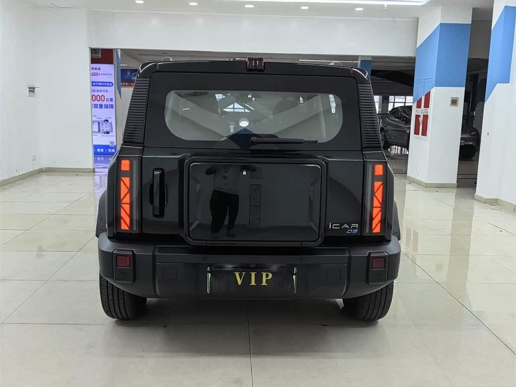 2024 iCar 03 Green, 18,000 km, China export – photo 5
