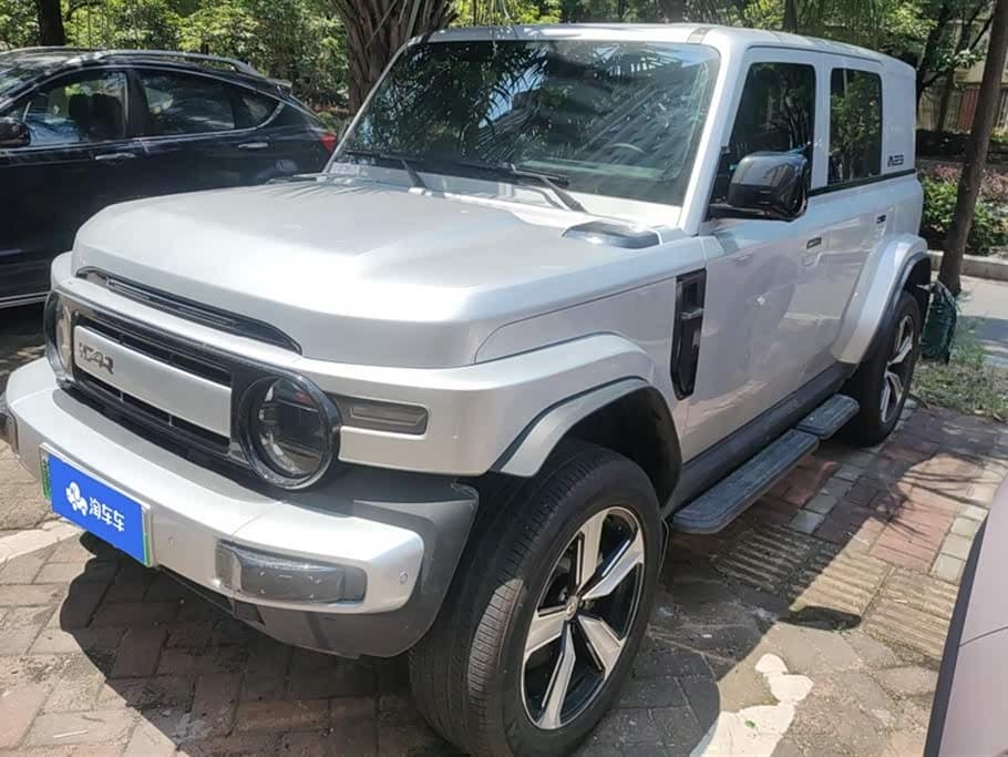 2025 iCar V23 Gris Argenté, 20,200 km, China export – photo 1