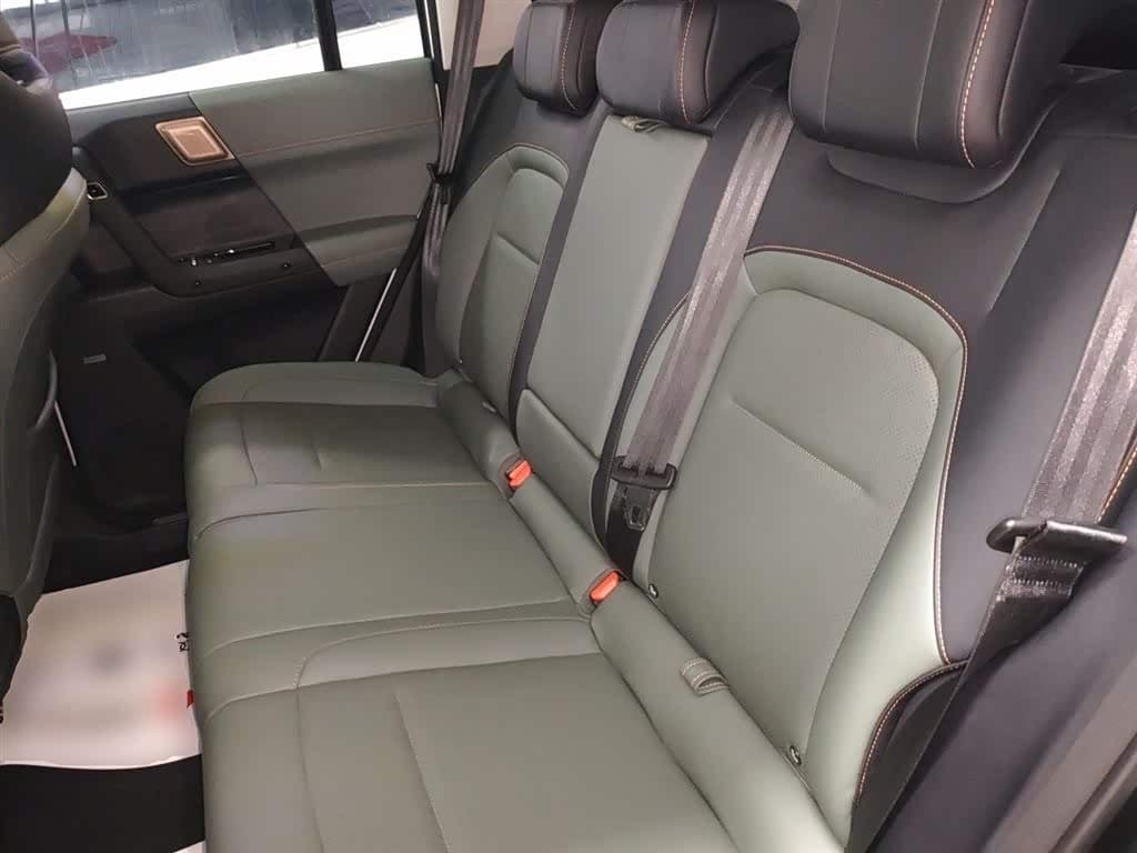 2024 iCar 03 White, 16,400 km, China export – photo 13
