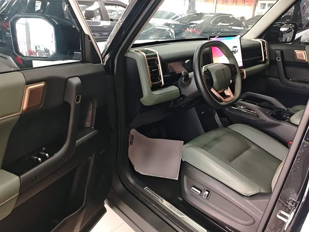 2024 iCar 03 White, 16,400 km, China export – photo 12