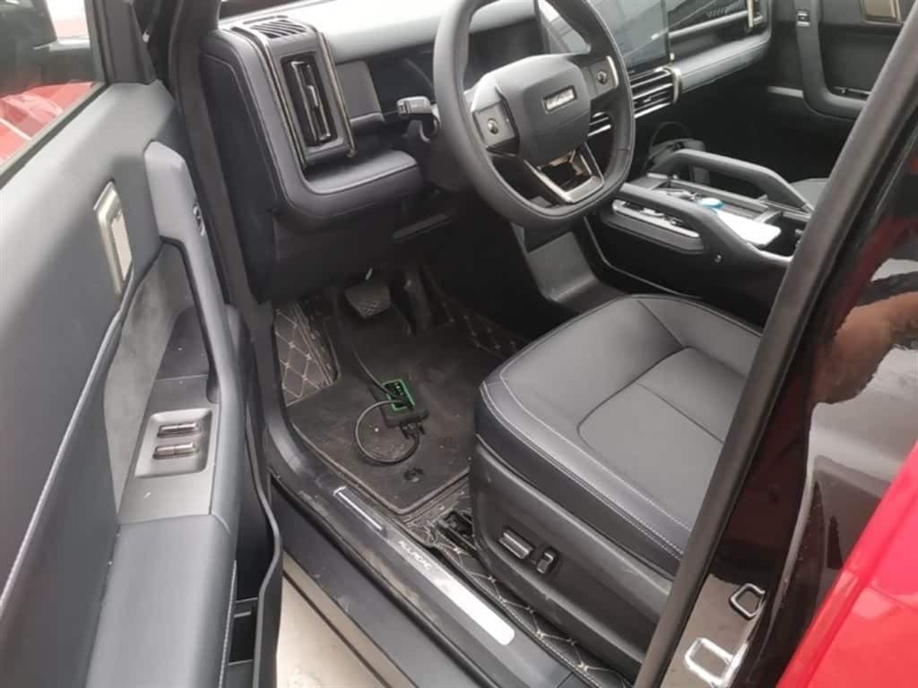 2024 iCar 03T Red, 3,500 km, China export – photo 16