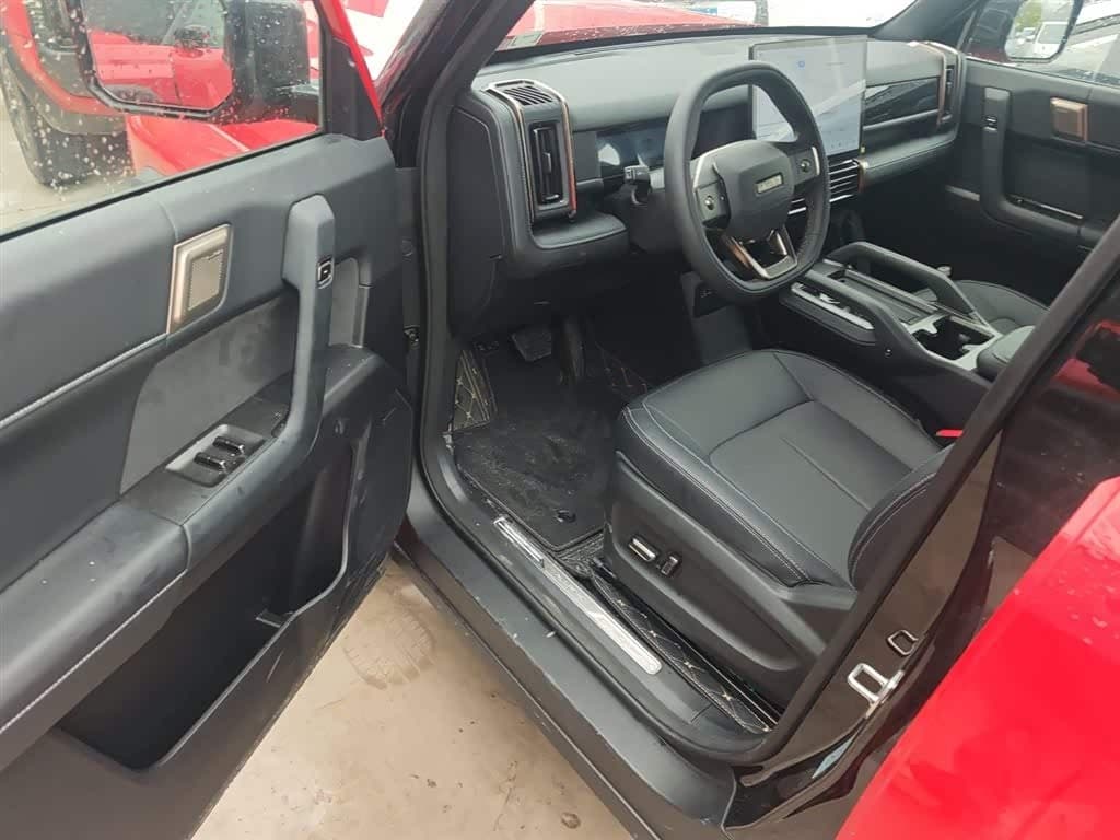 2024 iCar 03T Red, 3,500 km, China export – photo 16