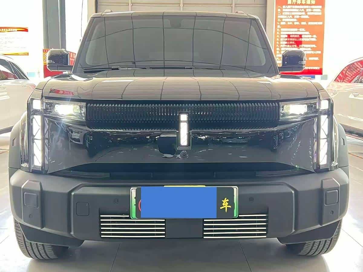 2024 iCar 03 Black, 20,000 km, China export – photo 2