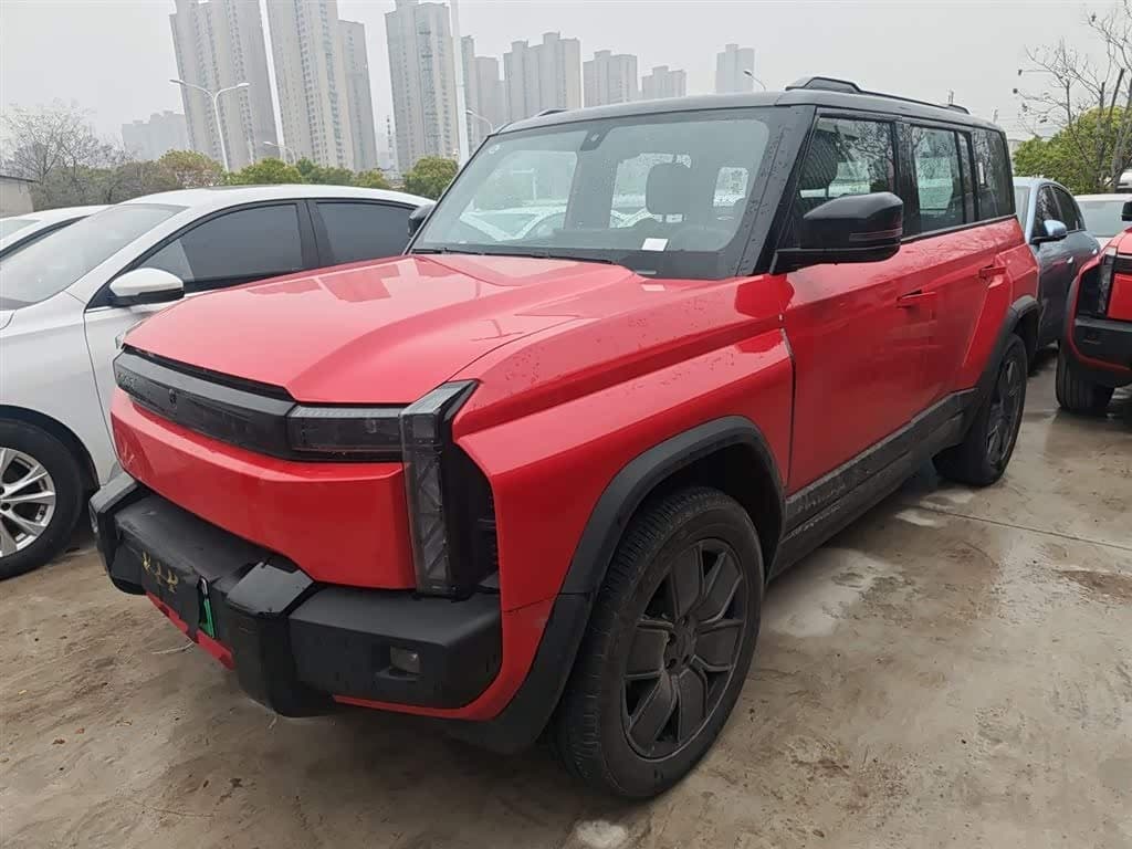 2024 iCar 03T Red, 3,500 km, China export – photo 1