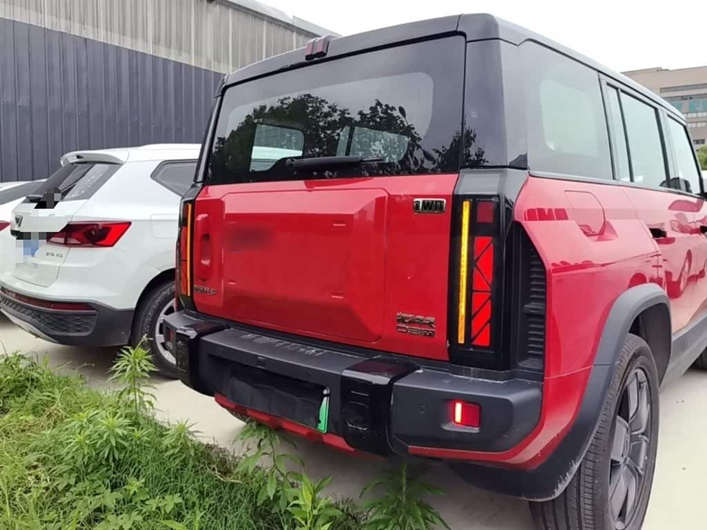 2024 iCar 03T Red, 6,200 km, China export – photo 6