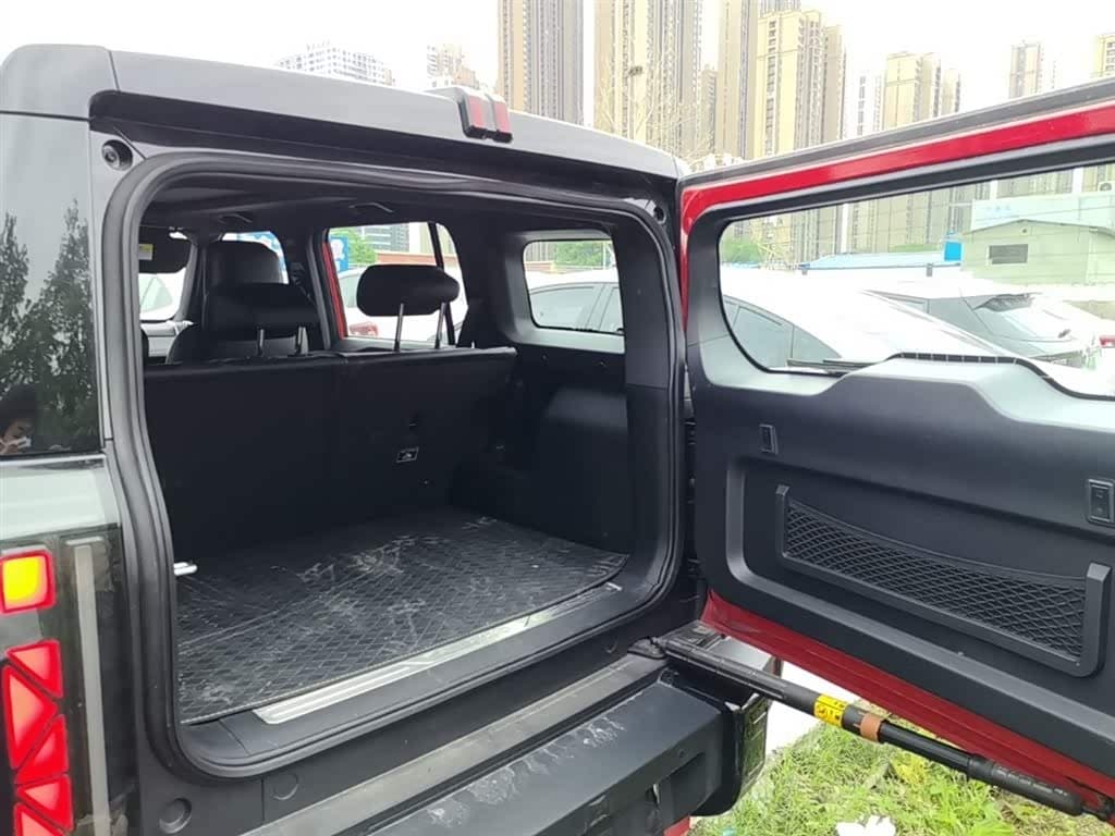 2024 iCar 03T Red, 6,200 km, China export – photo 19